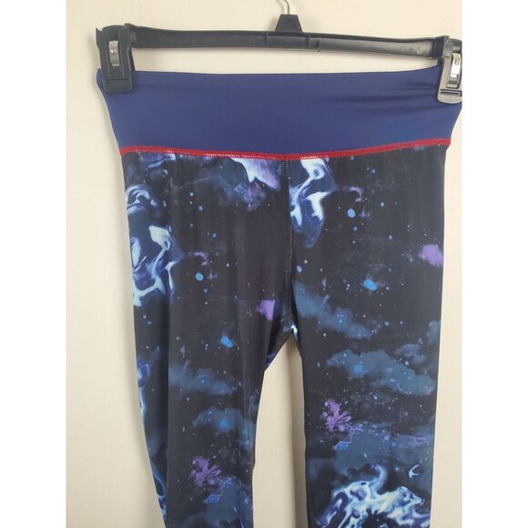 Superman Her Universe Athletic Capri Medium Womens Blue Galaxy Print Skinny Leg - Picture 6 of 7